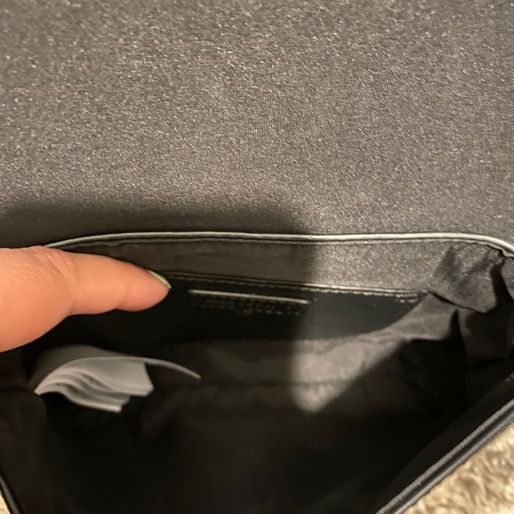 Call it Spring purse - Picture 2 of 3